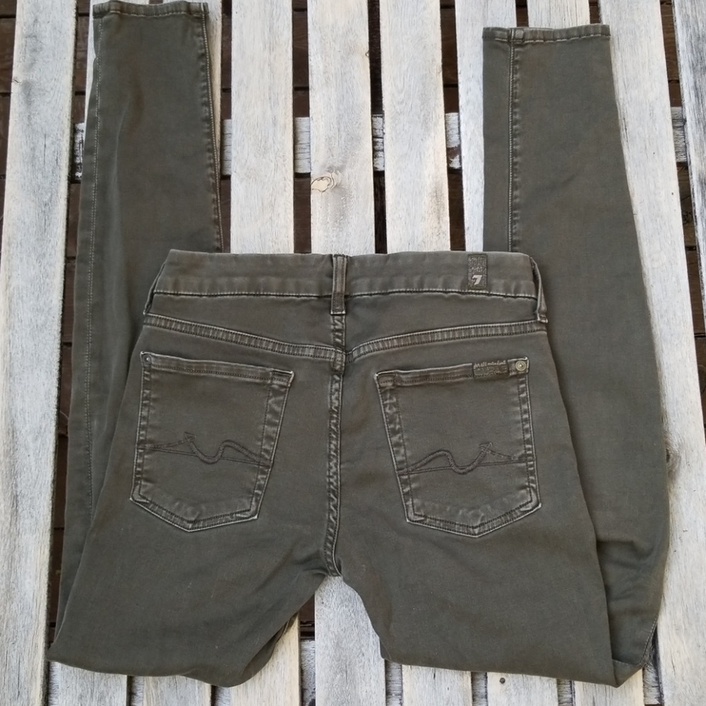 ⚠️CLOSING FOR NOW⚠️7for all mankind Jeans
